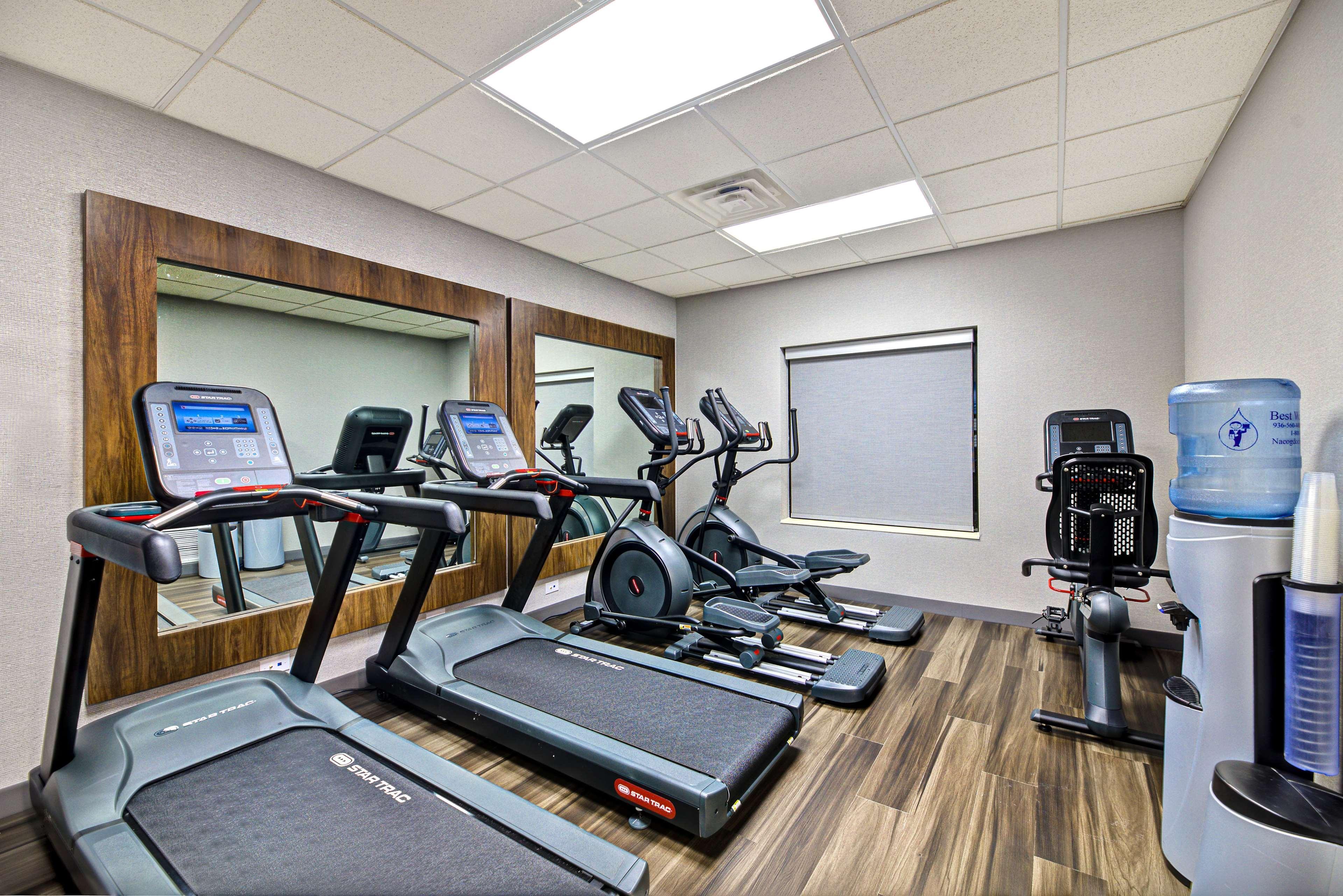 Hampton Inn & Suites Накодочес Экстерьер фото