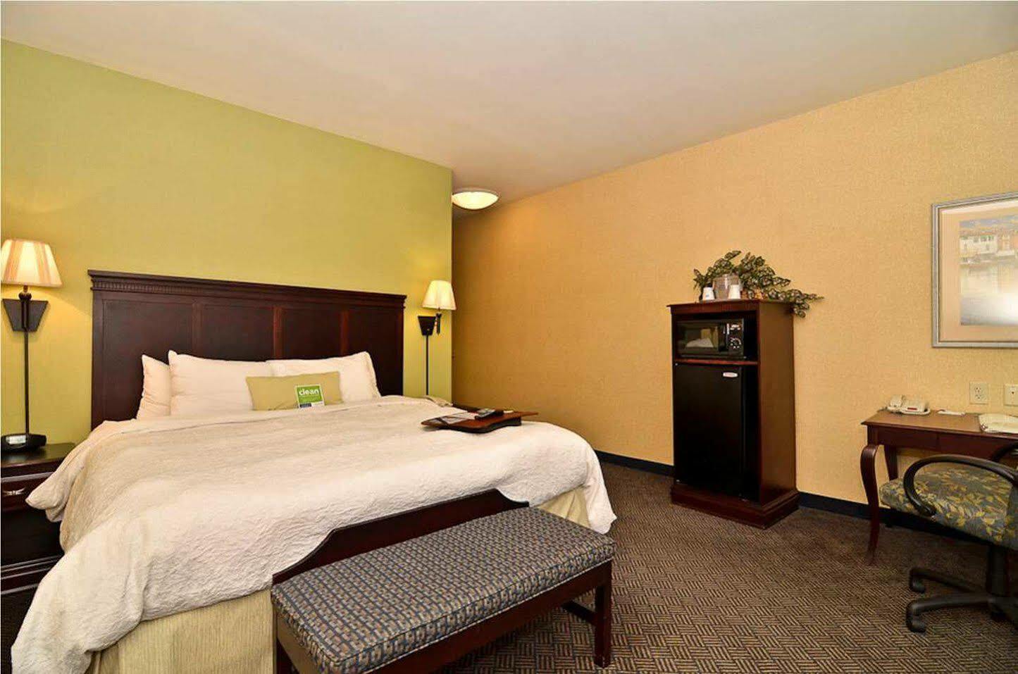 Hampton Inn & Suites Накодочес Экстерьер фото